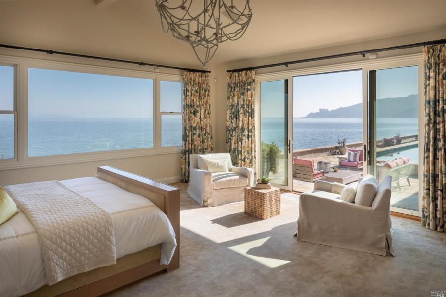 95 Saint Thomas Way bedroom with views