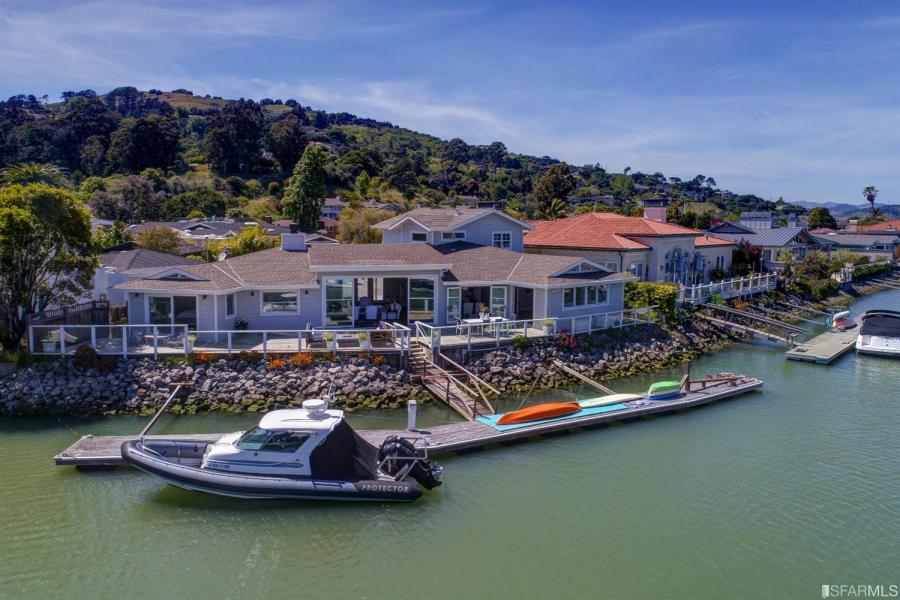 104 Jamaica Street dock and aerial view