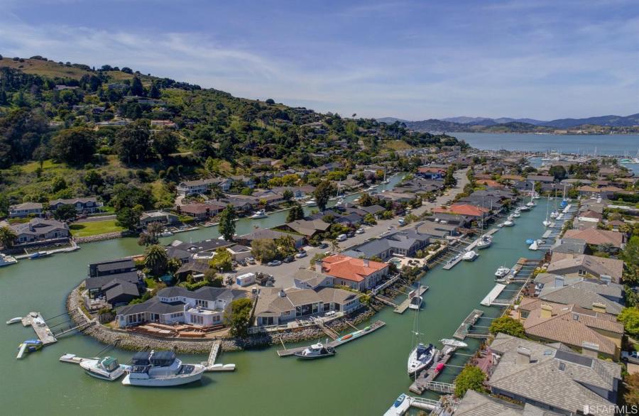 104 Jamaica Street aerial view of canal