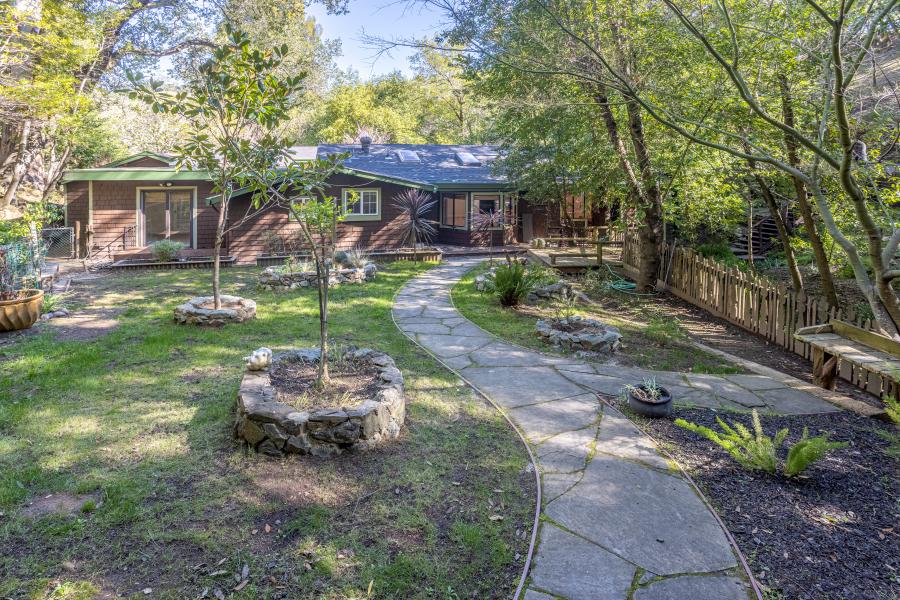 101 Legend Rd. stone walkway leading to home