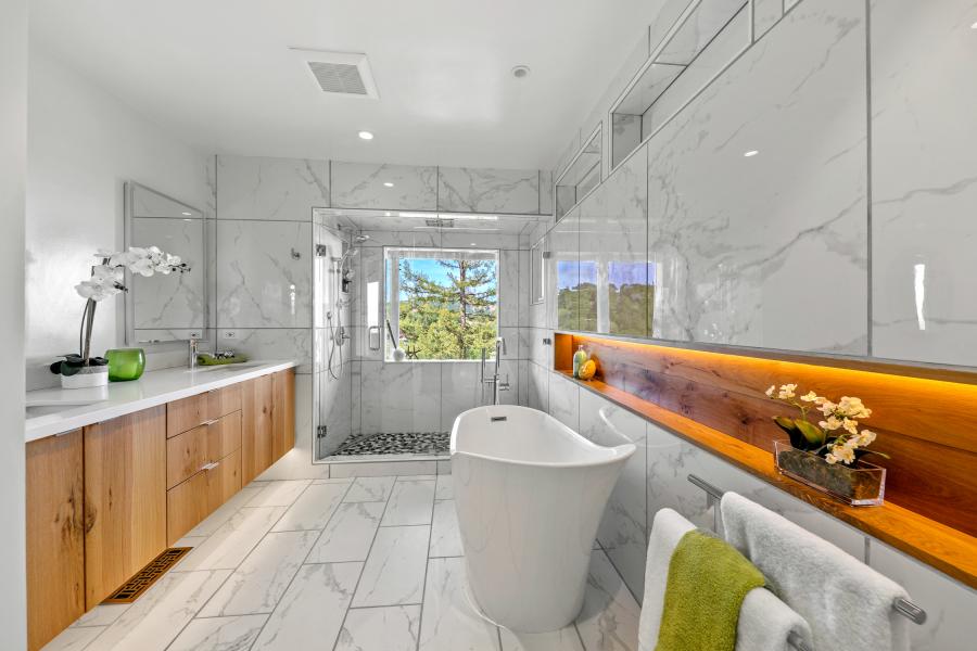 337 Clorinda  granite bathroom