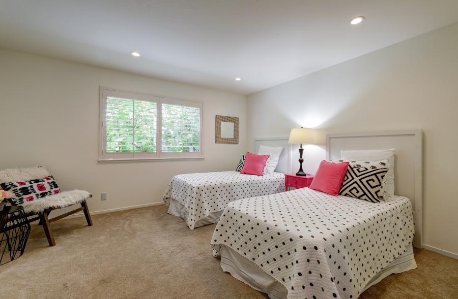 bedroom with two beds